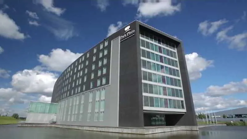 ****  Отель Park Plaza Amsterdam Airport Лейнден Нидерланды