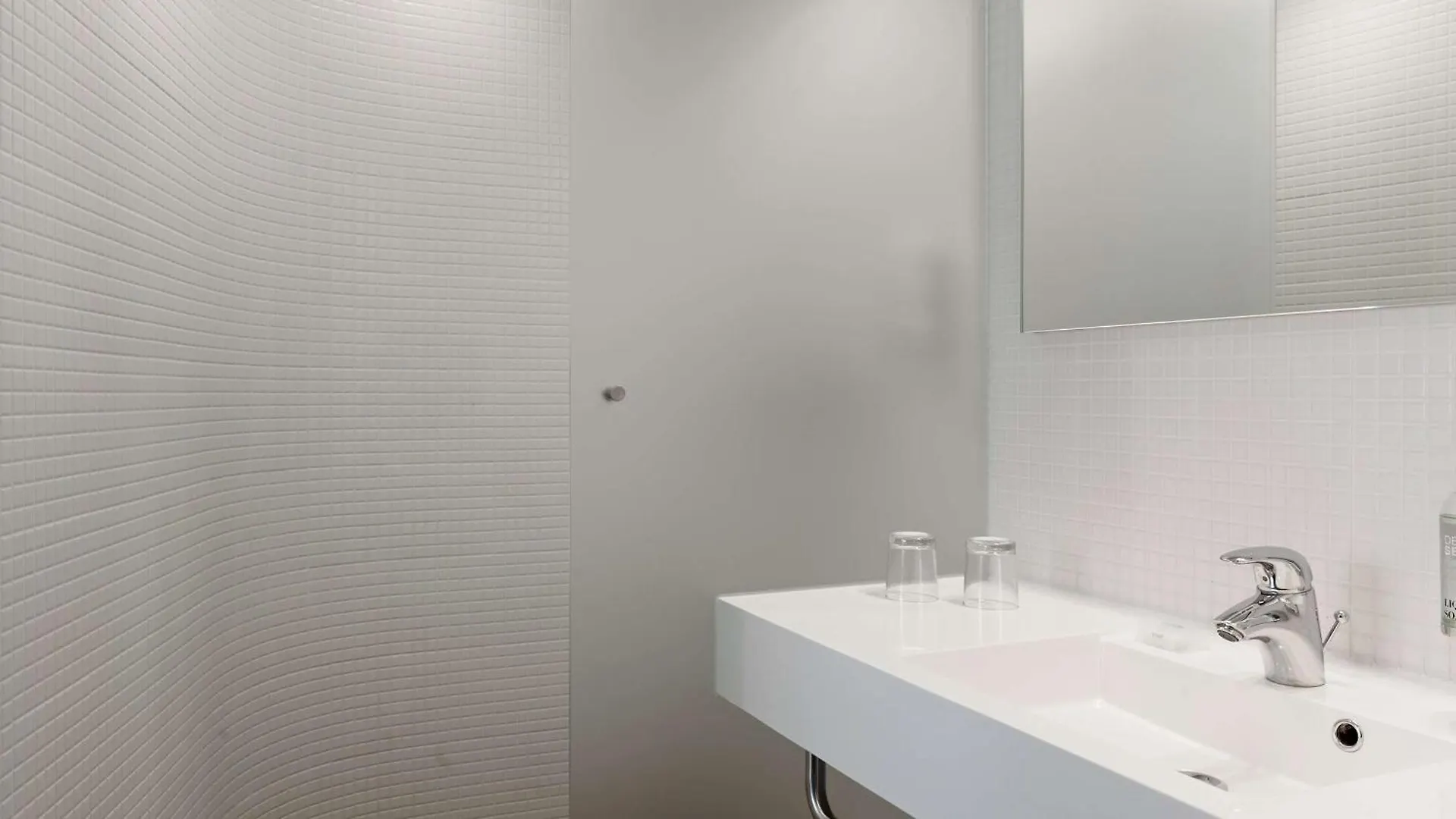 Отель Park Plaza Amsterdam Airport Лейнден