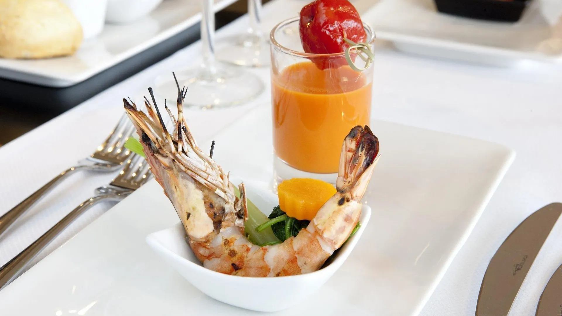 Отель Park Plaza Amsterdam Airport Лейнден