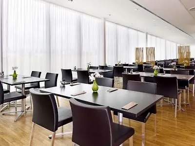 Отель Park Plaza Amsterdam Airport Лейнден