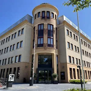 Otel Ozo Antares Airport